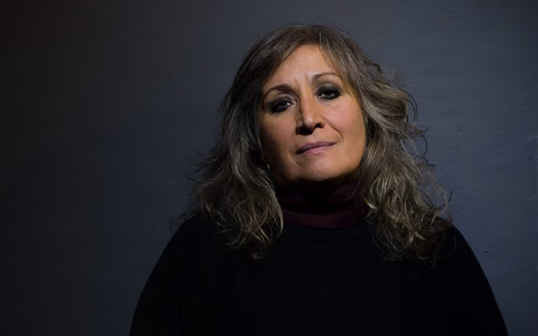 ELENA CERRADA        